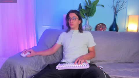 Keita moon online show from May 19, 2026, 11:49 am
