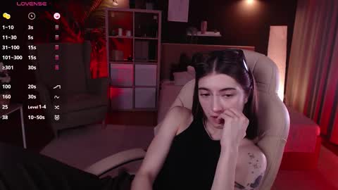 Snapshot of keke_pallmer chatting on September 26, 2025, 7:45 am Rina online show from September 26, 2025, 7:45 am