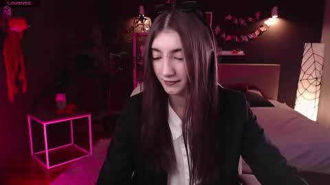 Snapshot of keke_pallmer chatting on October 31, 2025, 8:04 am Rina online show from October 31, 2025, 8:04 am