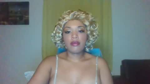 Snapshot of kelliecapri chatting on June 10, 2026, 4:12 am Kellie online show from June 10, 2026, 4:12 am