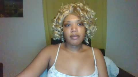 Snapshot of kelliecapri chatting on July 14, 2026, 2:49 am Kellie online show from July 14, 2026, 2:49 am
