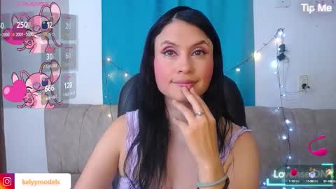 elena online show from October 1, 2025, 3:18 pm