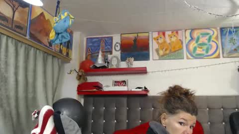 kelly online show from February 12, 2026, 10:38 pm