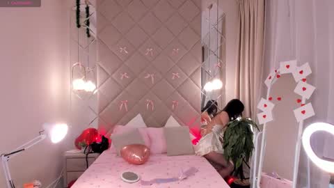 kellyy_bern online show from February 25, 2026, 1:15 am