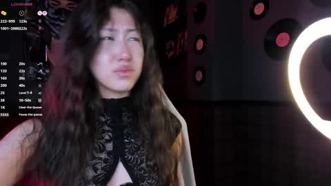 kellyy_bern online show from May 22, 2026, 1:24 am
