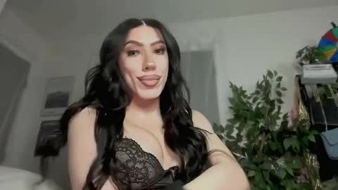 Kelsi  online show from June 4, 2026, 2:39 am