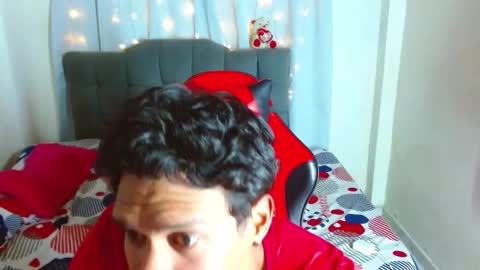 kelvin jhoseht2 online show from December 23, 2025, 2:09 am