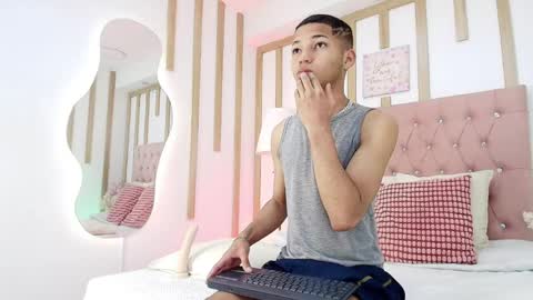 Kelvin online show from April 11, 2026, 12:20 pm