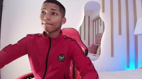 Kelvin online show from April 27, 2026, 12:47 pm