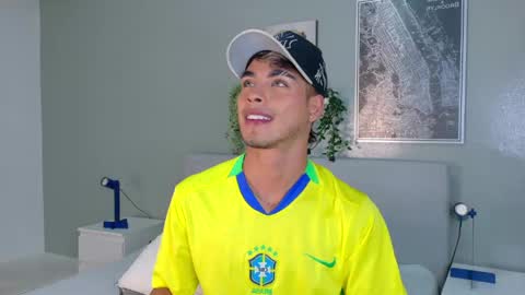   online show from April 13, 2026, 10:21 am