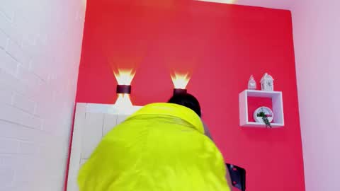 Snapshot of kendal_hot69_ chatting on March 26, 2026, 11:27 am kendal_hot69_ online show from March 26, 2026, 11:27 am