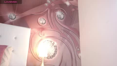 kendall_grace24 online show from June 3, 2026, 2:33 pm