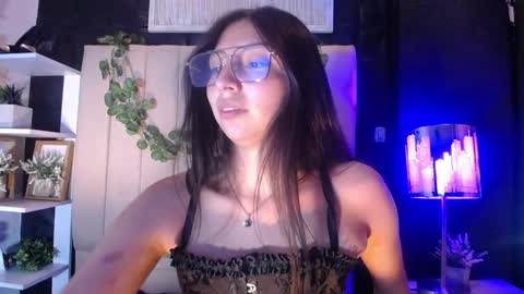 kendall_saenz online show from October 6, 2025, 7:33 pm