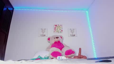 Snapshot of kendalljoy chatting on December 10, 2024, 4:34 am Kendall joy online show from December 10, 2024, 4:34 am