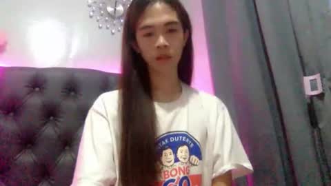 Kendall  online show from April 16, 2026, 10:27 am