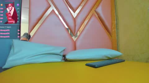 Snapshot of kendalltaylorr chatting on December 22, 2024, 9:55 am Kendall and Taylor online show from December 22, 2024, 9:55 am