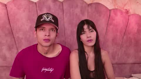 Snapshot of kendalltaylorr chatting on October 20, 2025, 12:16 pm Kendall and Taylor online show from October 20, 2025, 12:16 pm