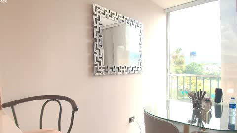 kendall online show from April 10, 2026, 2:22 pm