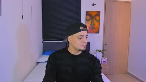 kendel_dimitri online show from March 26, 2026, 4:51 am