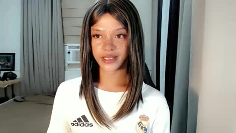 Snapshot of kendra_lunaxx chatting on February 26, 2026, 8:41 pm kendra_lunaxx online show from February 26, 2026, 8:41 pm