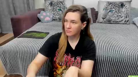 Kendra online show from April 12, 2026, 10:48 pm