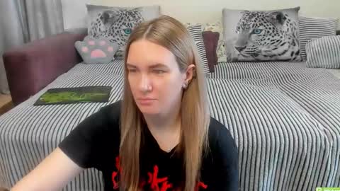 Kendra online show from May 15, 2026, 11:01 pm