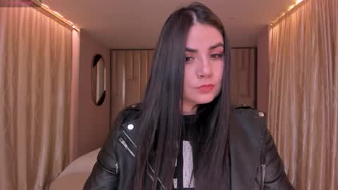  K E N D R A  online show from February 25, 2026, 2:43 am