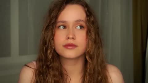 Kira online show from September 27, 2025, 6:13 pm