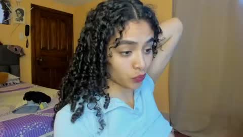 Snapshot of keniia_riizz chatting on July 4, 2026, 8:37 pm Kenia online show from July 4, 2026, 8:37 pm