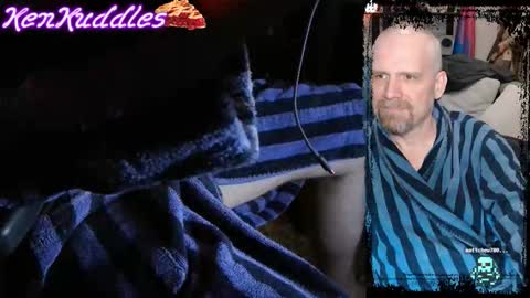 Snapshot of kenkuddles chatting on November 19, 2025, 1:38 am Ken Kuddles online show from November 19, 2025, 1:38 am