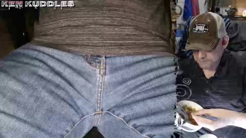 Snapshot of kenkuddles chatting on February 22, 2026, 2:02 am Ken Kuddles online show from February 22, 2026, 2:02 am