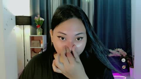 kennaxx69 online show from May 15, 2026, 11:23 pm