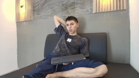 kenny_hank online show from March 25, 2026, 3:45 am