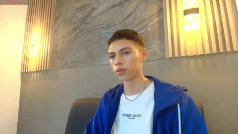 kenny_hank online show from April 17, 2026, 3:53 am