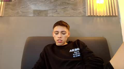 kenny_hank online show from April 24, 2026, 4:37 am