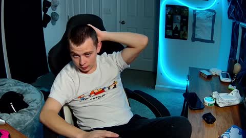 Snapshot of kentuckydrake chatting on January 15, 2025, 3:22 am Drake online show from January 15, 2025, 3:22 am