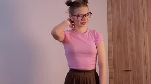 Lisa online show from February 7, 2026, 6:11 pm