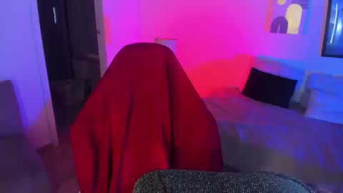 Kenzie online show from September 20, 2025, 5:08 am