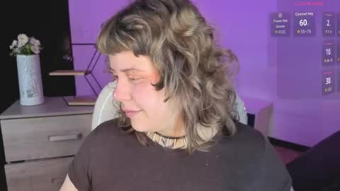 Kenzie online show from November 7, 2025, 4:45 am