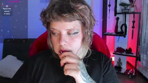 Kenzie online show from February 15, 2026, 8:24 am