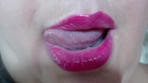 K E R L Y online show from January 10, 2025, 8:59 pm