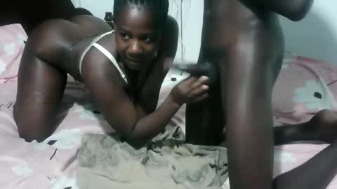 kerryfx26 online show from February 13, 2026, 2:29 am