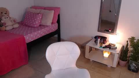 Snapshot of kesha_brooks chatting on January 6, 2025, 9:54 pm Mia online show from January 6, 2025, 9:54 pm