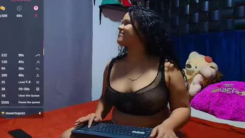 Snapshot of kesha_rosse_ chatting on November 5, 2025, 5:51 am KESHA online show from November 5, 2025, 5:51 am