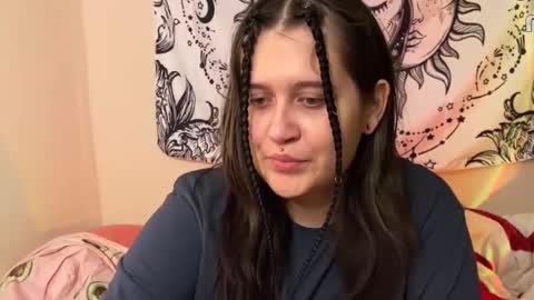 Snapshot of keshamoon chatting on December 21, 2024, 3:53 pm Kesha online show from December 21, 2024, 3:53 pm