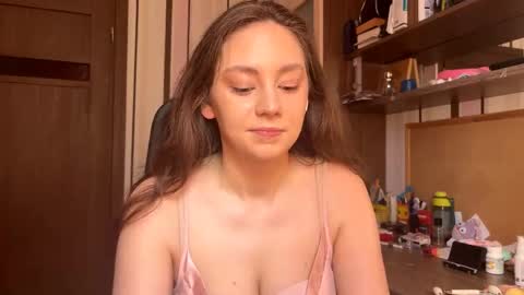 Ellie online show from June 3, 2026, 7:44 am