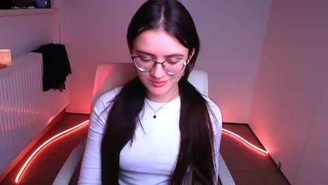 Snapshot of ketrin_pirsss chatting on December 11, 2024, 10:38 pm Ketrin online show from December 11, 2024, 10:38 pm