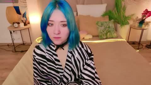 kettiejones online show from April 25, 2026, 7:22 am