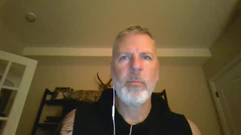 kevin_edges online show from September 18, 2025, 10:39 am