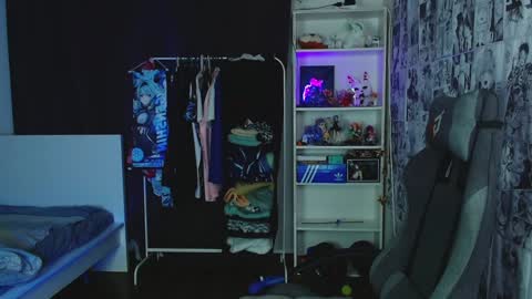 Snapshot of kevin_joestar chatting on February 3, 2025, 2:03 am Kevin online show from February 3, 2025, 2:03 am